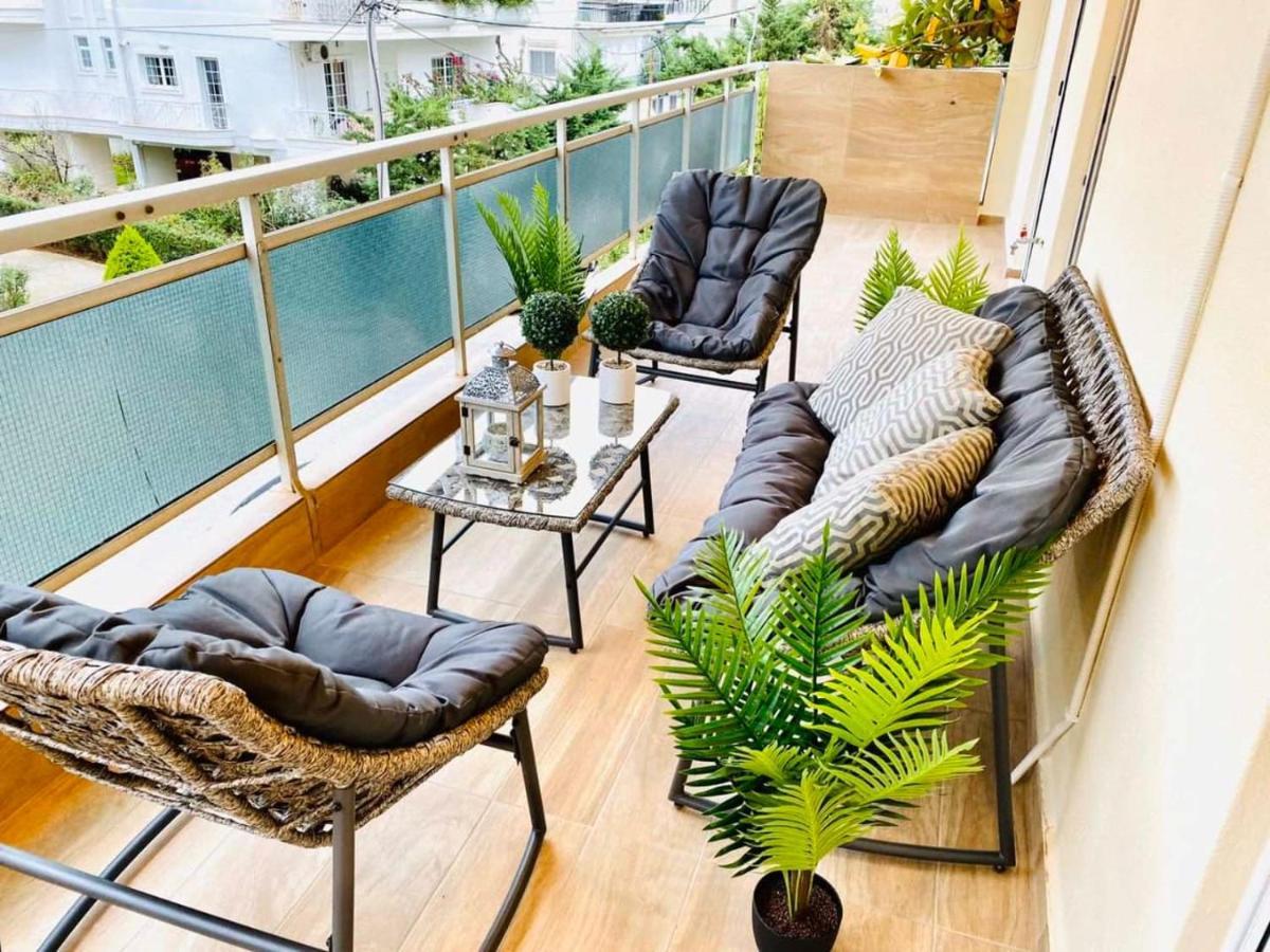 Elegant Apartment In Glyfada Атина Екстериор снимка