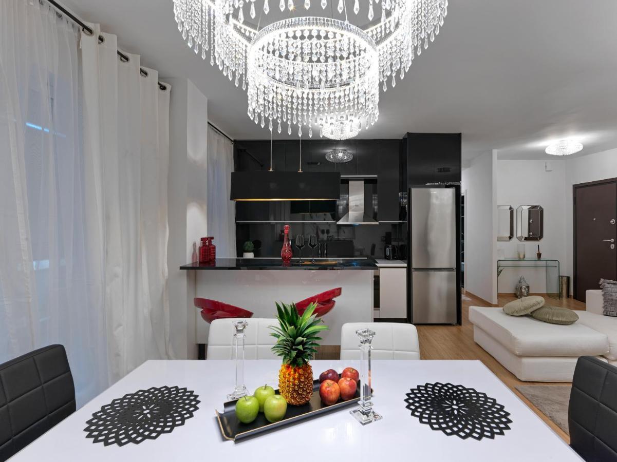 Elegant Apartment In Glyfada Атина Екстериор снимка