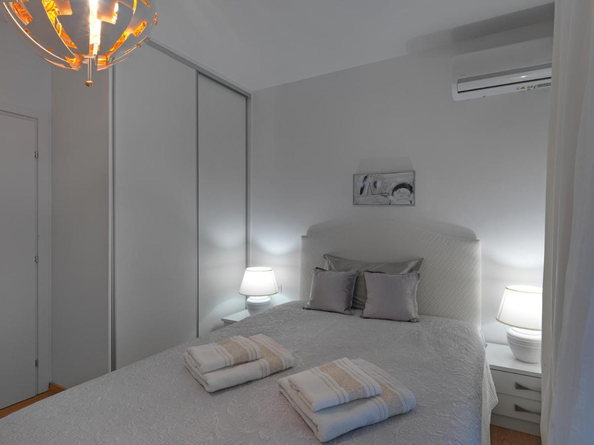 Elegant Apartment In Glyfada Атина Екстериор снимка