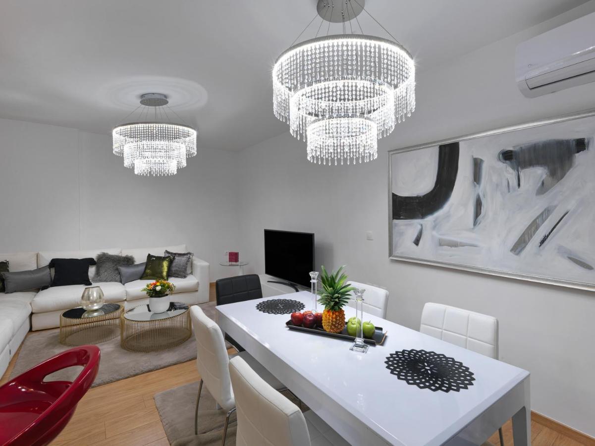 Elegant Apartment In Glyfada Атина Екстериор снимка
